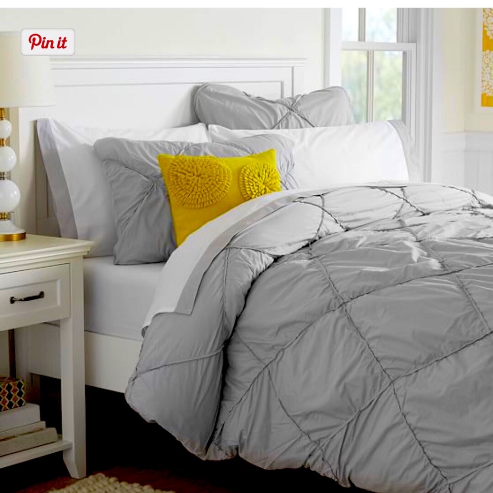 PB dorm Queen Diamond Dream Duvet Cover and shams